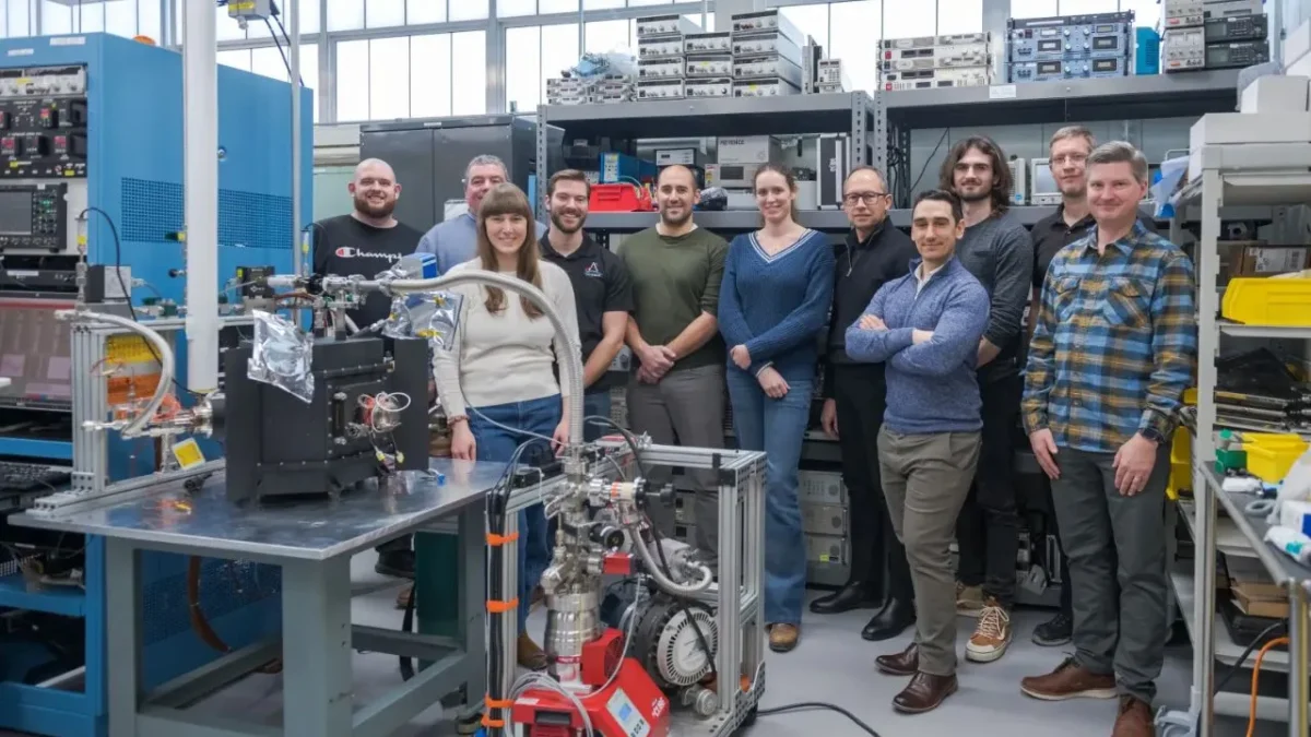 NASA's Glenn research team posing with University of Leicester's team
