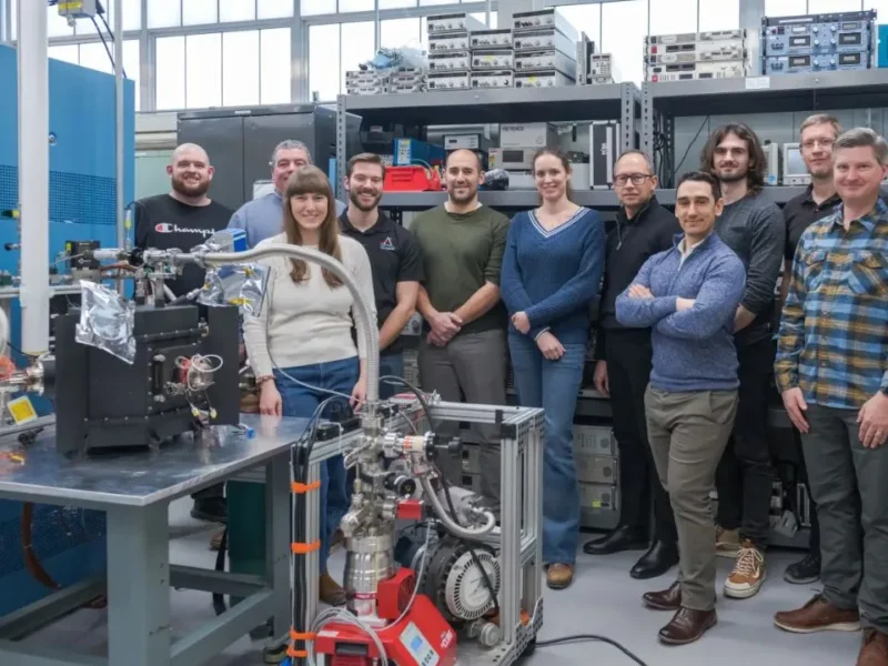 NASA's Glenn research team posing with University of Leicester's team