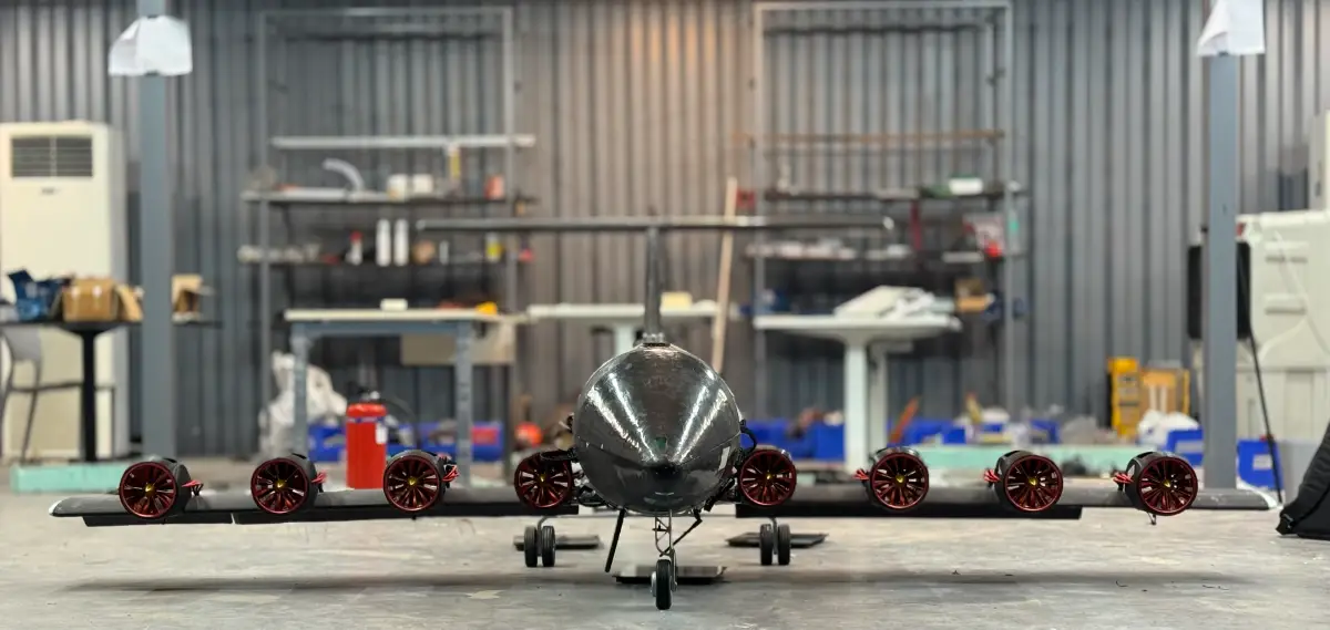 Zomato Co-Founder Deepinder Goyal Unveils Electric uSTOL Drone by LAT Aerospace