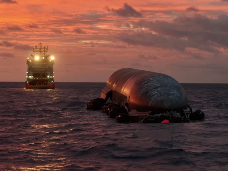 SpaceX Starship Recovery Fails After Historic Splashdown as Rough Seas Halt Towing Effort